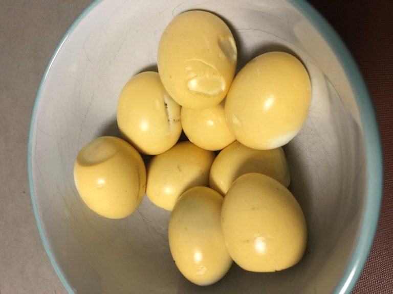 Kamado Smoked Eggs