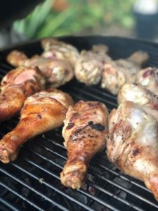 Read more about the article Sticky Honey Garlic Ginger Kamado Grilled Chicken Drumsticks